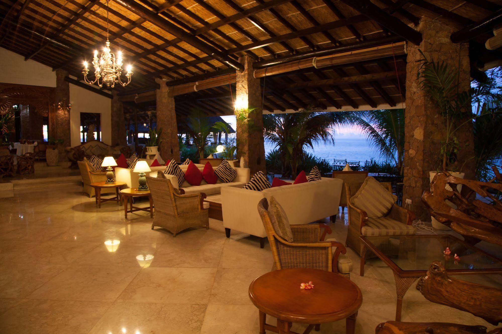 Sunset Beach Hotel Glacis  Exterior foto